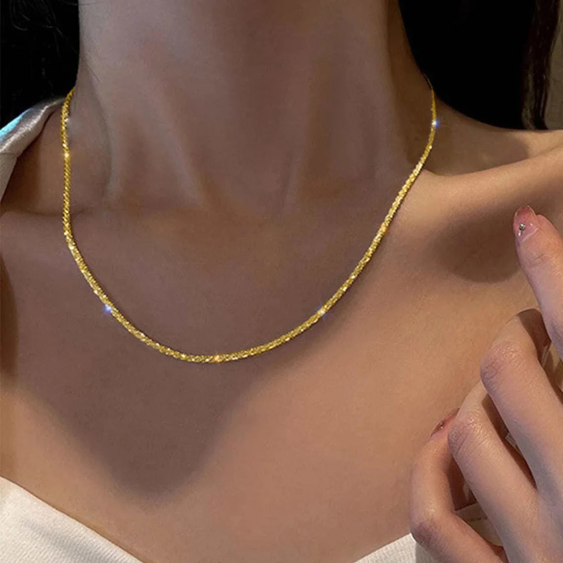 Shiny Silver Chain Necklace – Trendy Clavicle Choker for Women