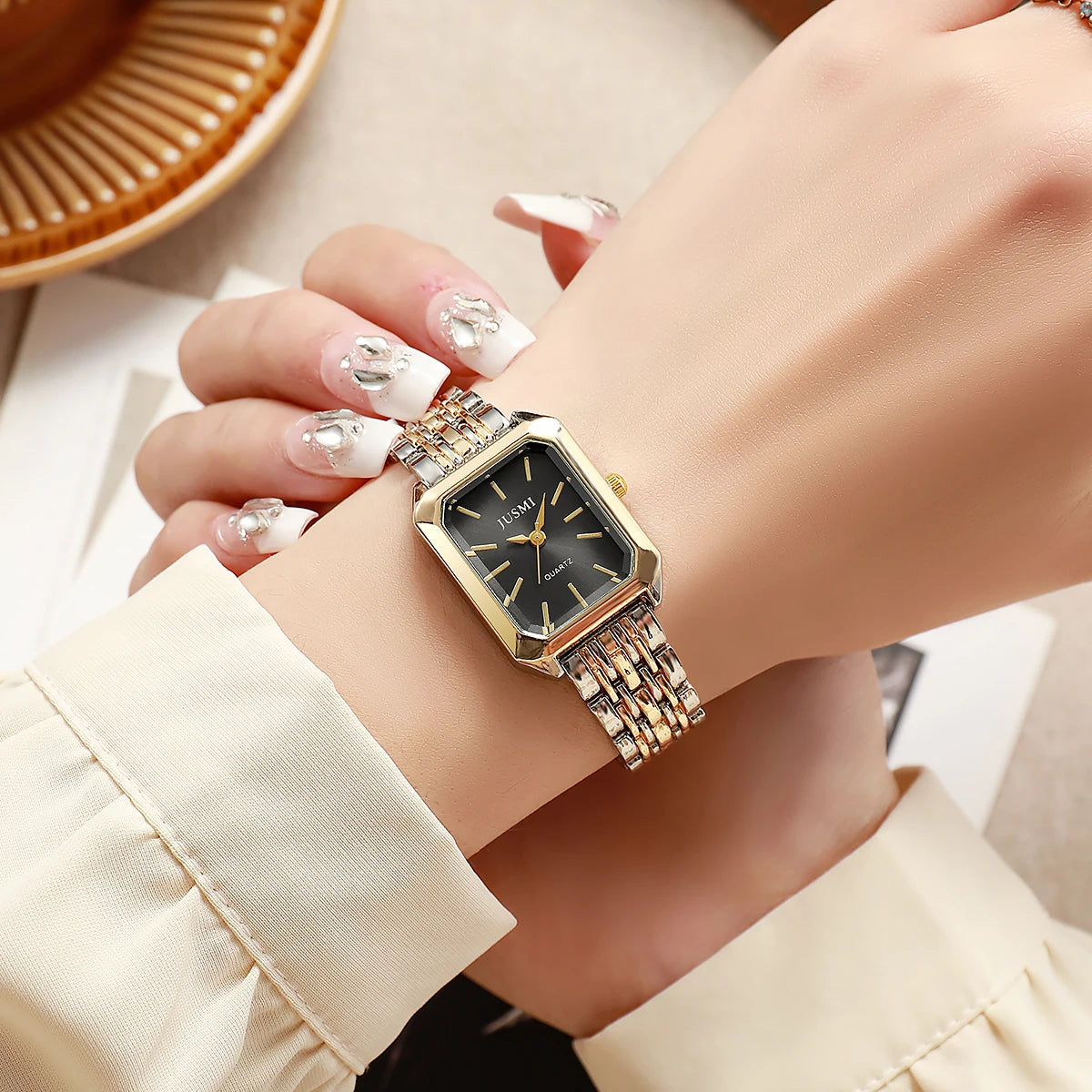 Fashion Square Dial Quartz Watch – Alloy Strap, Minimalist Design