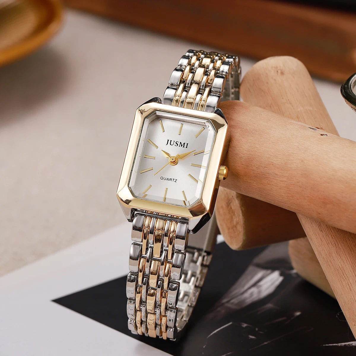 Fashion Square Dial Quartz Watch – Alloy Strap, Minimalist Design