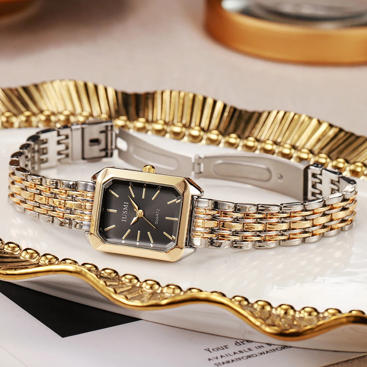 Fashion Square Dial Quartz Watch – Alloy Strap, Minimalist Design