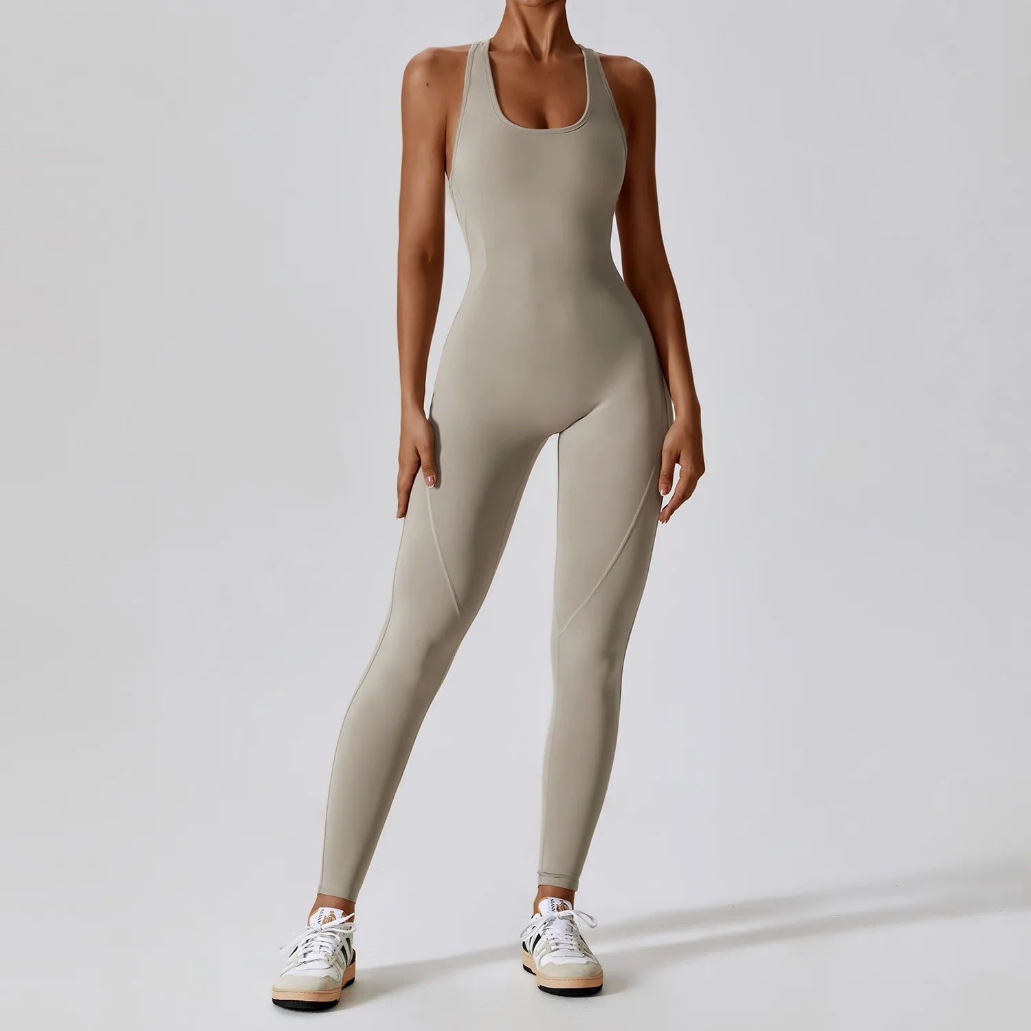 Sleeveless Yoga Jumpsuit for Women – Push-Up Fitness & Gym Bodysuit