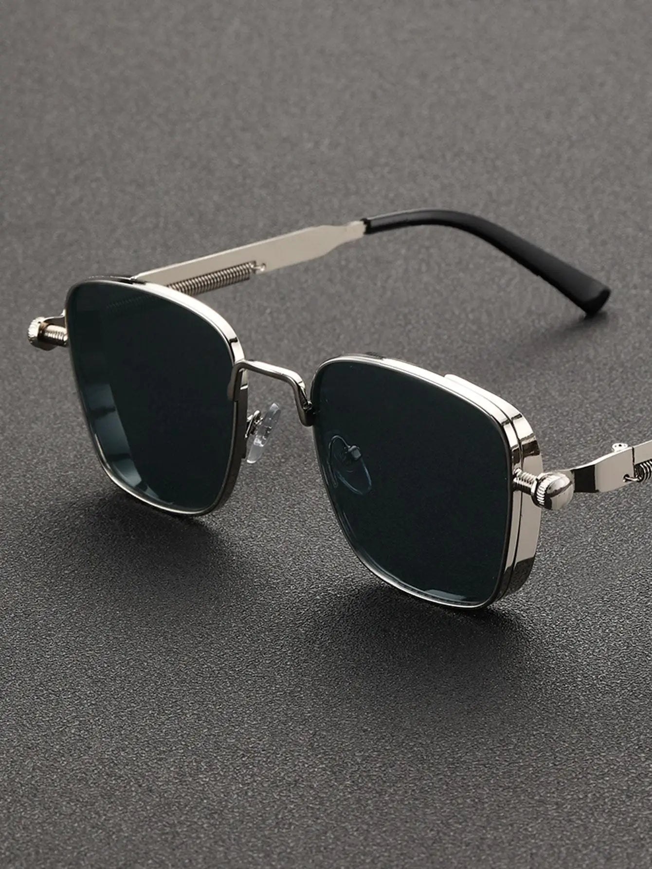 Classic Square Frame Sunglasses – Unisex Metal Frame, UV400 Protection
